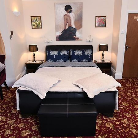 Luxury Suite In Quiet Countryside Location Swansea Exterior foto