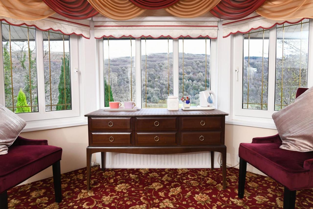 Luxury Suite In Quiet Countryside Location Swansea Exterior foto