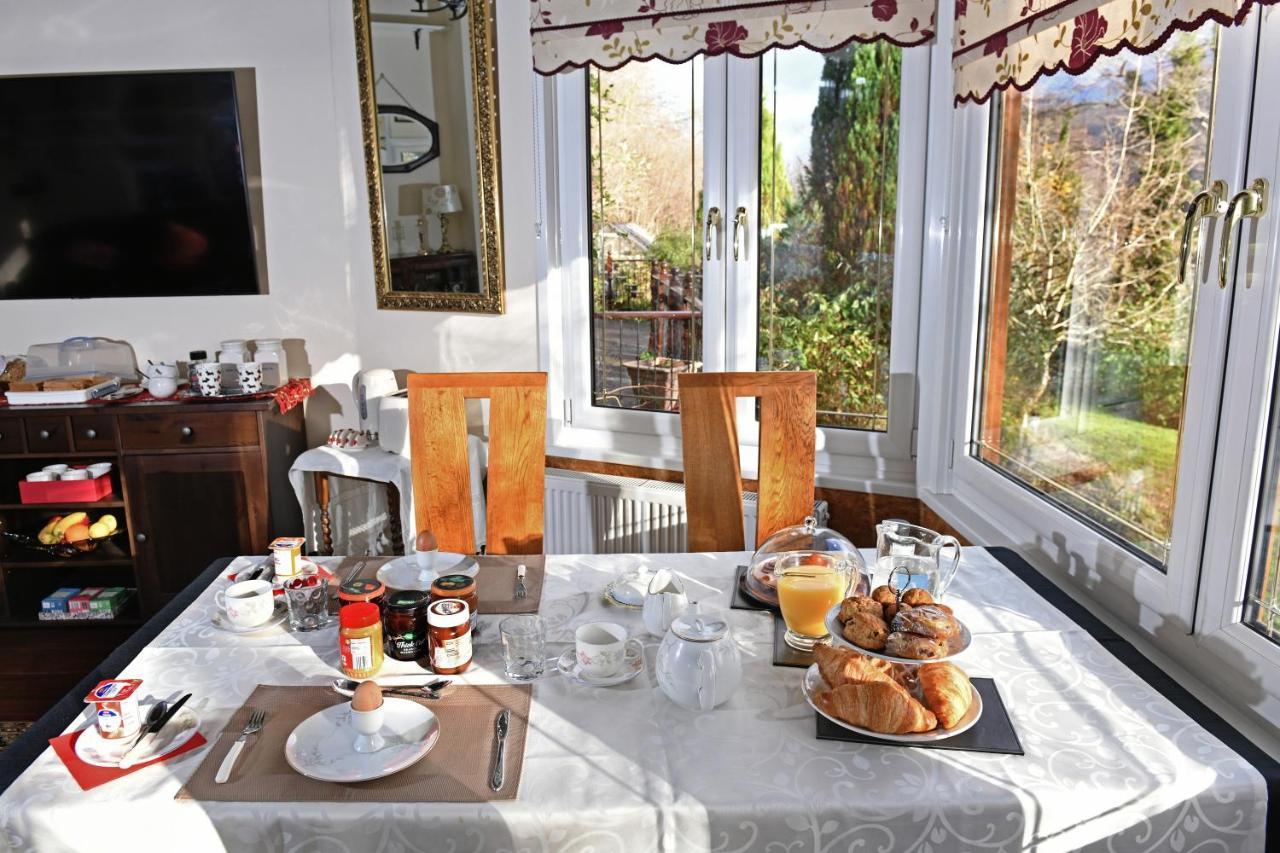 Luxury Suite In Quiet Countryside Location Swansea Exterior foto