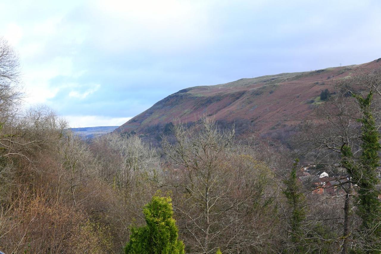 Luxury Suite In Quiet Countryside Location Swansea Exterior foto